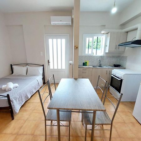 Estia Holiday Apartment & Studio Βαθύ Εξωτερικό φωτογραφία